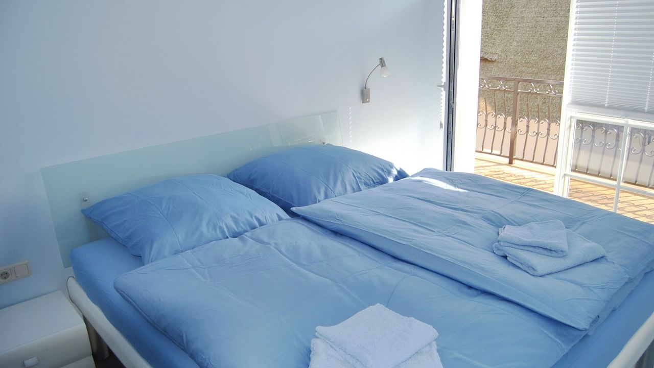 Schlafzimmer mit Doppelbett Schlafzimmer mit Doppelbett